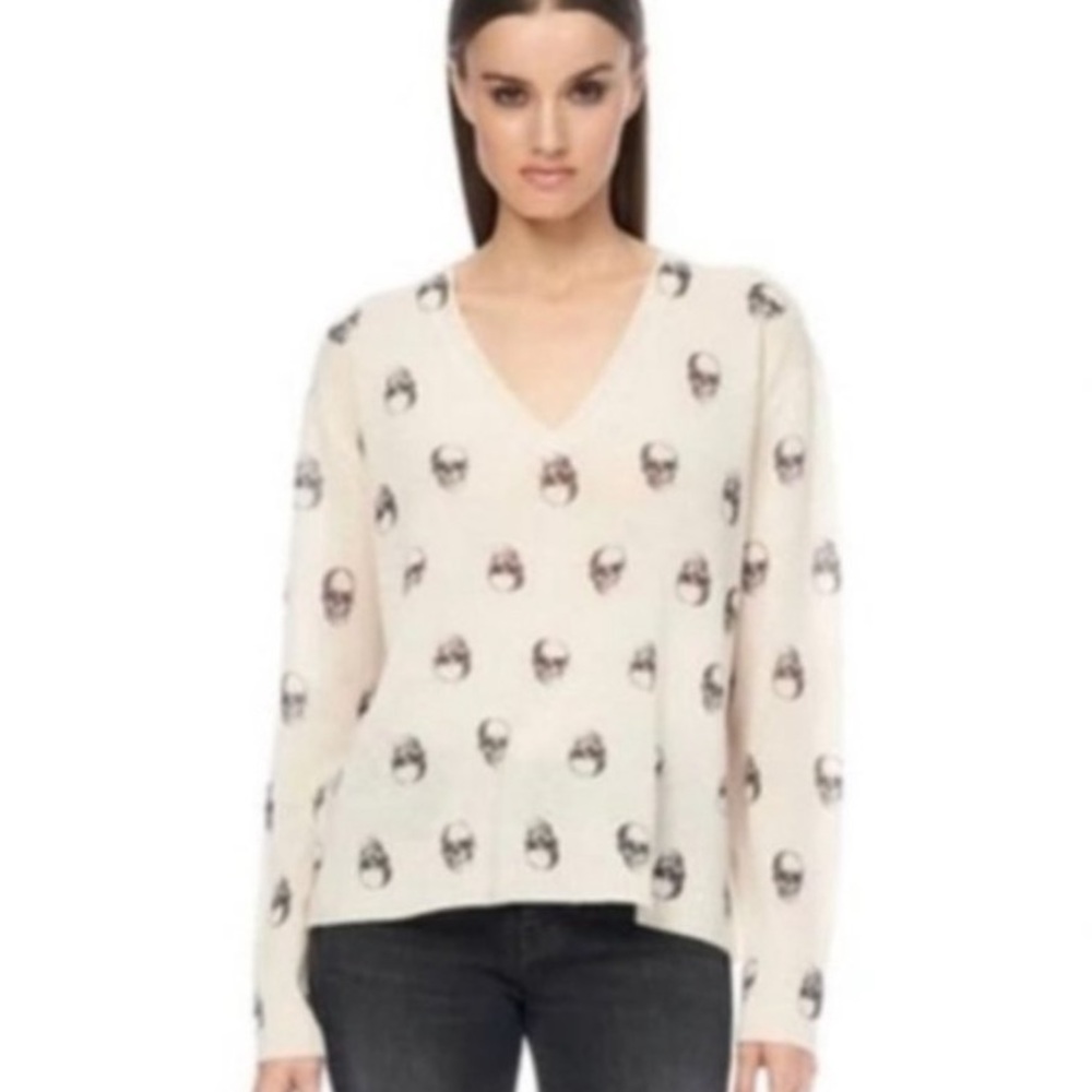 360 Cashmere V-Neck Skull Pattern - size M Cream and Navy